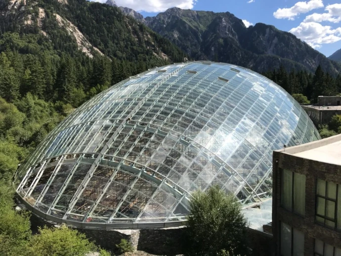 Hotel Glass dome